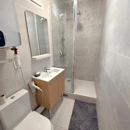 Ferienwohnung Superbe 2 Pieces Renove Et Calme Aubervilliers Exterior foto